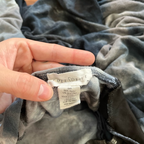 Backless Dress - Picture 3 of 4